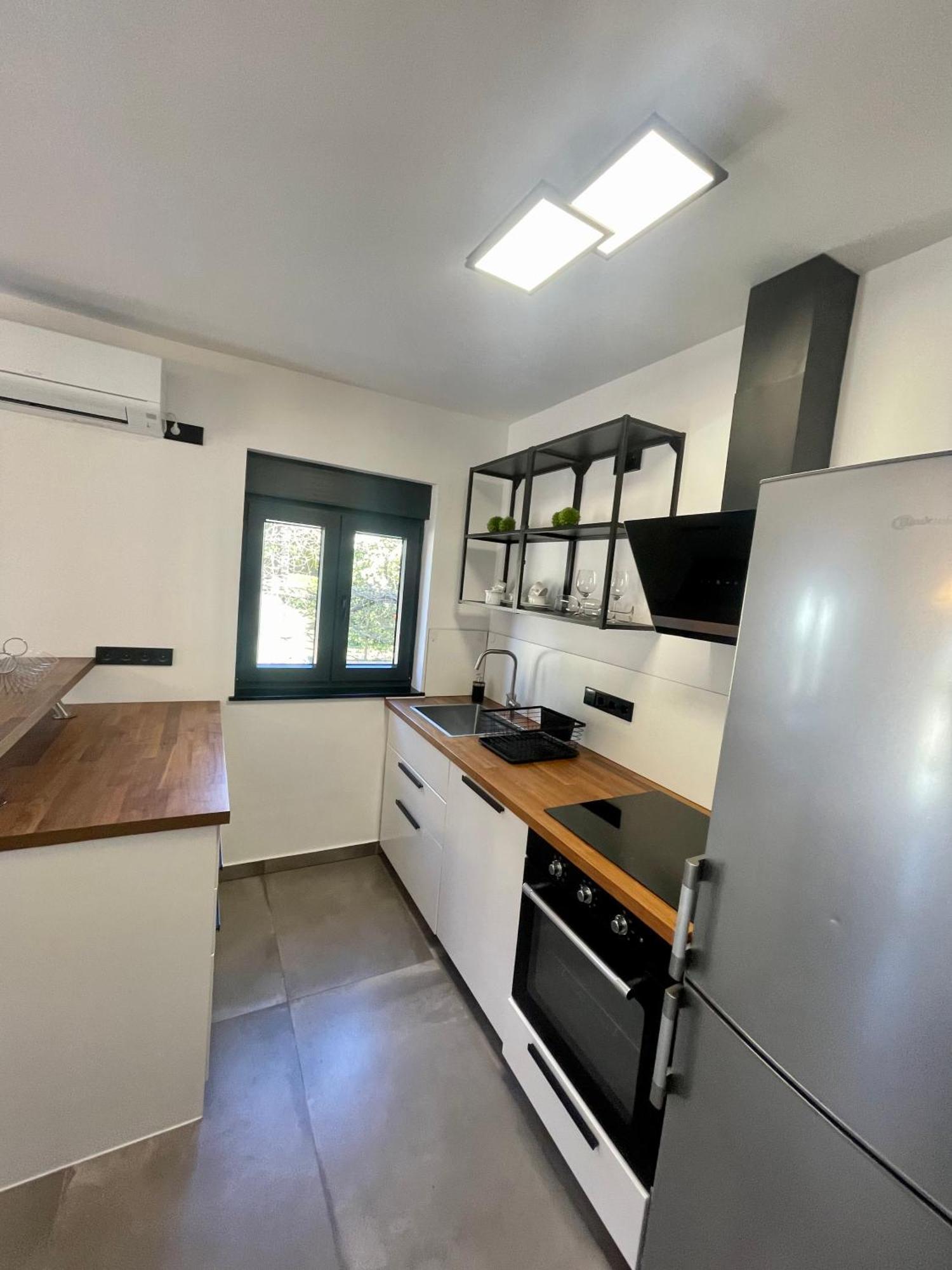 Enna Apartment C Perfect Location Medulin Exterior photo